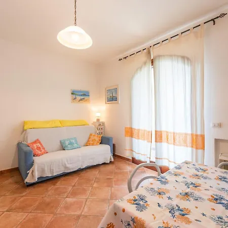 Ananas Apartment *