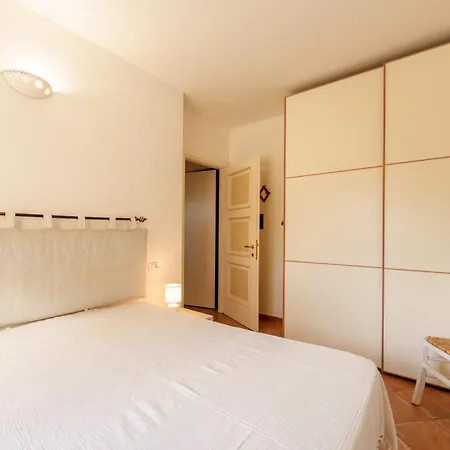 Ananas Apartment